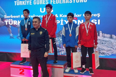 Bursa’nın devleri Kars’ta sahne aldı