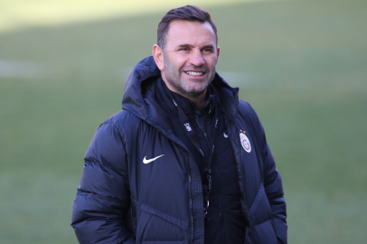 Galatasaray’da teknik direktör belirsizliği sona erdi!