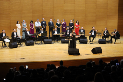 Bursa’da Türk halk ve sanat müziği konseri beğeni topladı