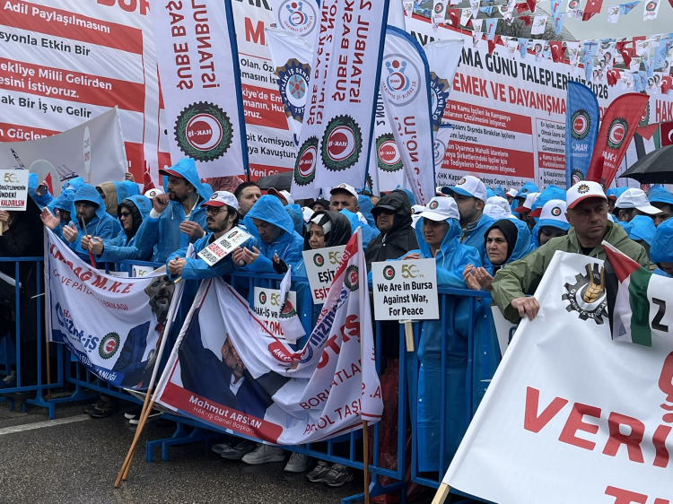 HAK-İŞ 1 Mayıs’ı Bursa’da kutladı: Emek ve adalet vurgusu - Bursa Hayat Gazetesi-4