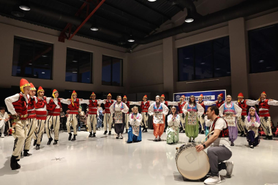Tangodan salsaya Nilüfer’de sahne gençlerin oldu