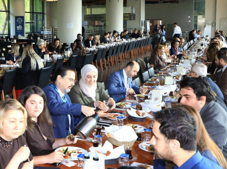 BUÜ’de rektör ve akademisyenler başarı için bir arada- Bursa Hayat - 2