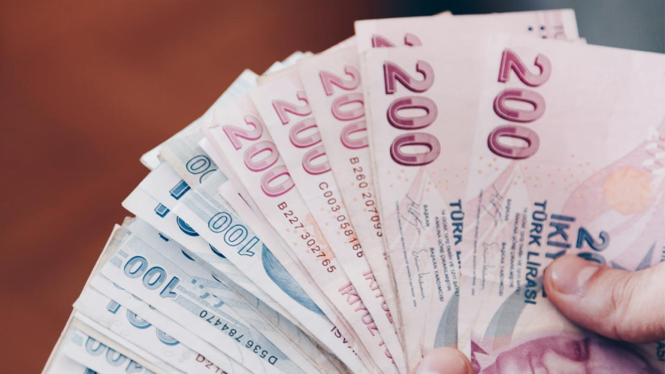 ASGARİ ÜCRETE ARA ZAM GÜNDEMDE DEĞİL