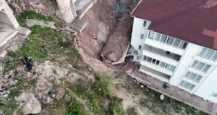 Yıldırım sandılar ama gerçek başkaydı: Nevşehir'de dehşet anları!-Bursa Hayat Gazetesi-2