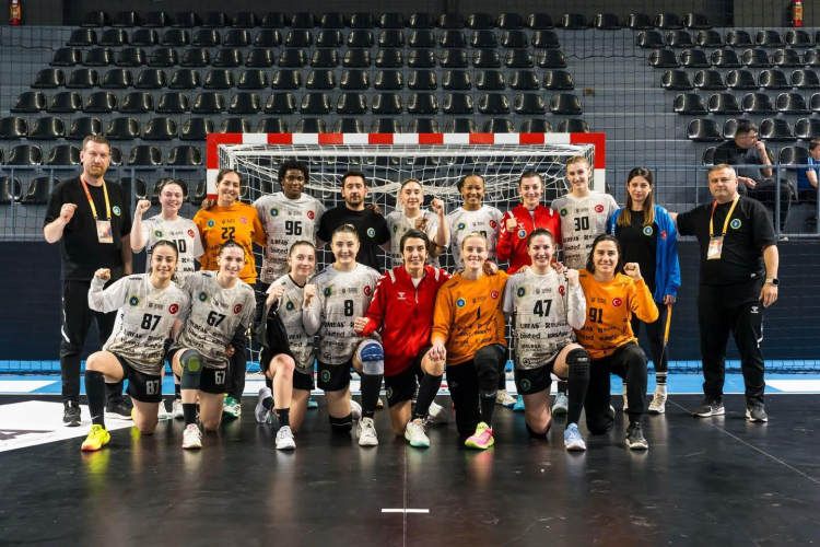 Bursa Büyükşehir Belediyespor yarı finalde!-Bursa Hayat-2