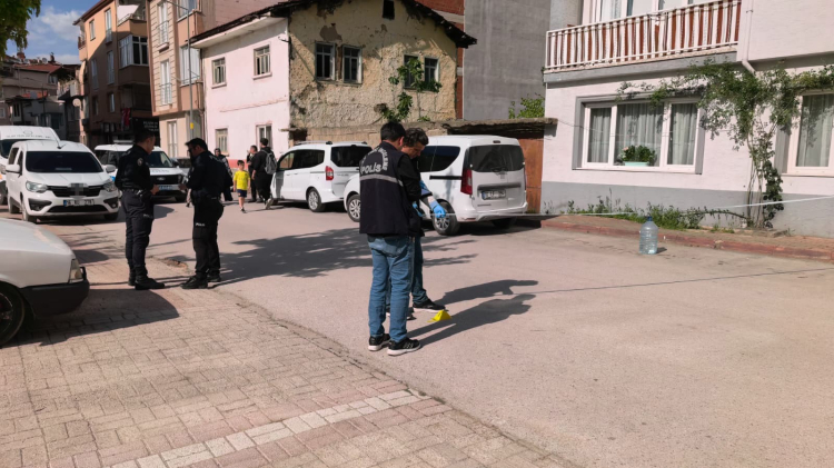 Bursa’da alacak verecek kavgası çatışmaya dönüştü!-Bursa Hayat-2