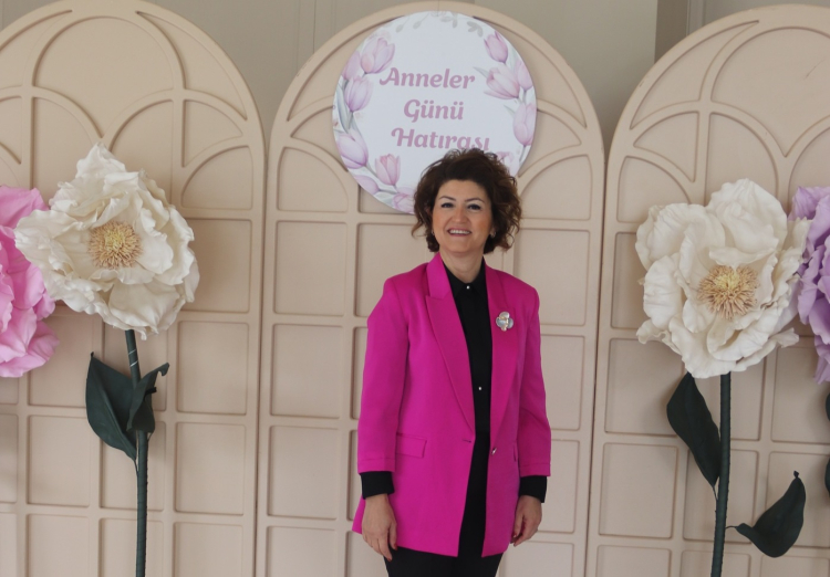 Türk Anneler Derneği Bursa Şubesi’nden anlamlı anneler günü etkinliği - Bursa Hayat Gazetesi-3