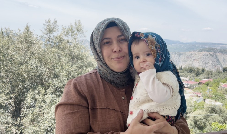 Evde duramayan bebek Gökçe milyonları gülümsetti-Bursa Hayat Gazetesi-3