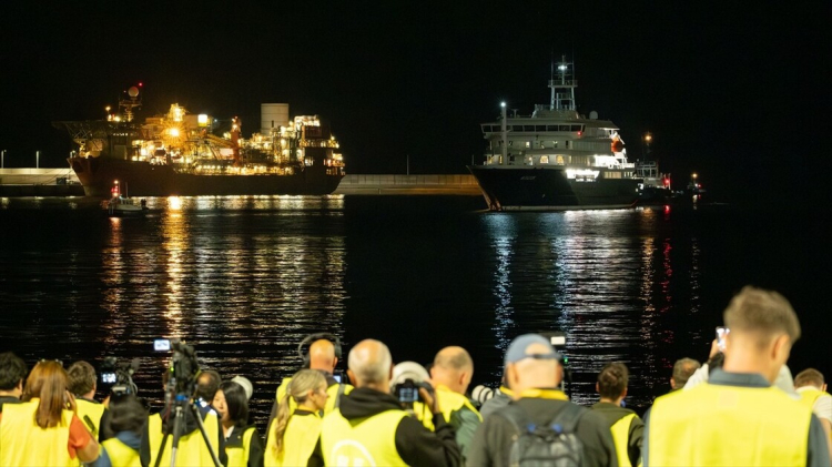 Hantavirüs alarmı: Karantina gemisi Tenerife Limanı’na demirledi!-Bursa Hayat Gazetesi-2