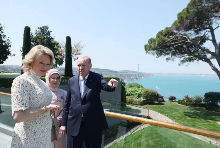 Cumhurbaşkanı Erdoğan, Kraliçe Mathilde’yi kabul etti: 9,2 milyar dolarlık ticarette yeni hedef - Bursa Hayat - 2