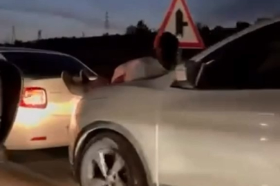 Bursa’da akılalmaz çözüm: Aracı insan gücüyle ittiler