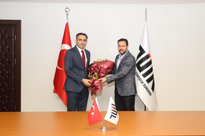 TÜİK’te devir-teslim töreni: Başkanlık koltuğuna Mehmet Arabacı geçti