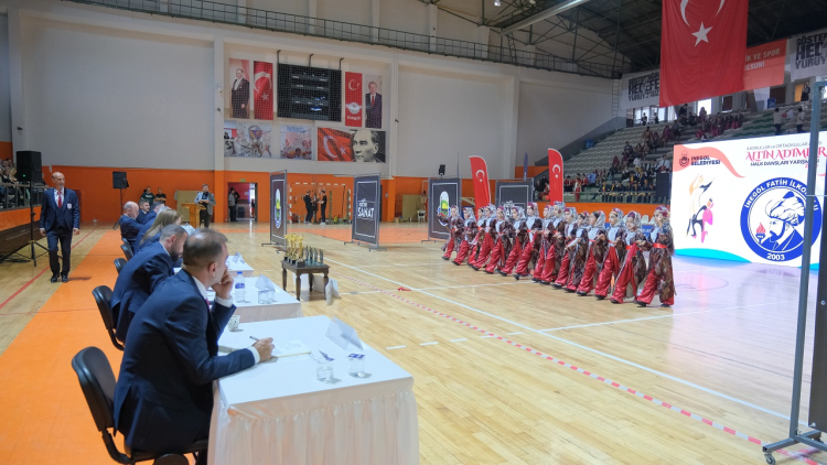 Altın Adımlar yarışmasında ödüller sahiplerini buldu - Bursa Hayat Gazetesi-2