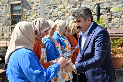 Başkan Yılmaz’dan kadın kooperatifine Anneler Günü ziyareti