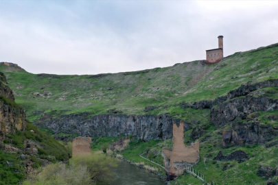 İpek Yolu’nun sessiz tanığı Ani Köprüsü yeniden ayağa kalkıyor