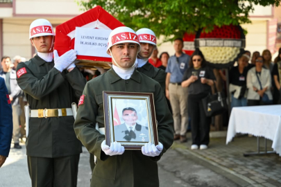 Astsubay Levent Kırdım Gemlik’te son yolculuğuna uğurlandı