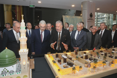 Bursa’da manevi yolculuk: Mukaddes Emanetler Sergisi açıldı