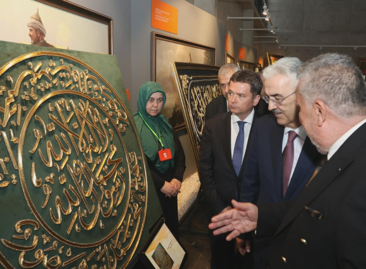Bursa’da manevi yolculuk Mukaddes Emanetler Sergisi açıldı - Bursa Hayat Gazetesi-3