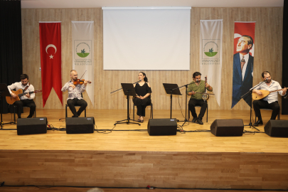 Osmangazi’de unutulmaz gece: “2 Saz 1 Ses” Bursalıları büyüledi