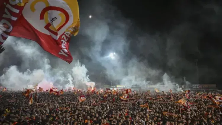 Galatasaray kutlamalarına Dua Lipa damga vuracak! - Bursa Hayat - 4