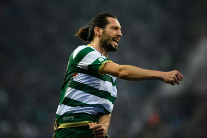 Bursaspor’dan transfer hamlesi: Yeni sezonun ilk imzası Batuhan’dan!