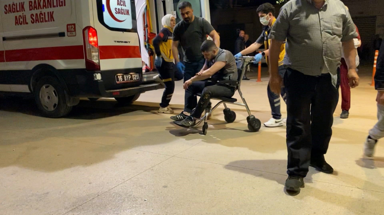 Bursa'da korku dolu gece: Fenalaşınca direksiyon kontrolünü kaybetti - Bursa Hayat - 4