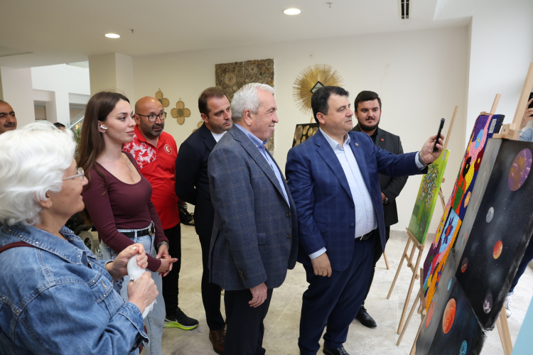 Nilüfer’de Üç Fidan’dan Halk Evi’ne farkındalık yürüyüşü - Bursa Hayat Gazetesi-6