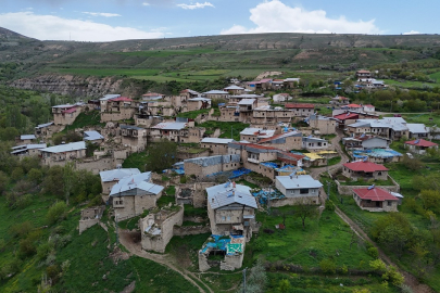 Sivas’ta 8 asırlık köyde taş mimari turizme kazandırılmayı bekliyor
