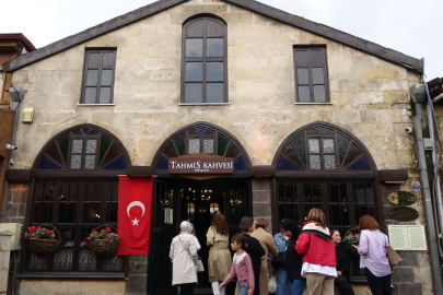 400 yıllık Tahmis Kahvesi Gaziantep’te zamanı aşıyor