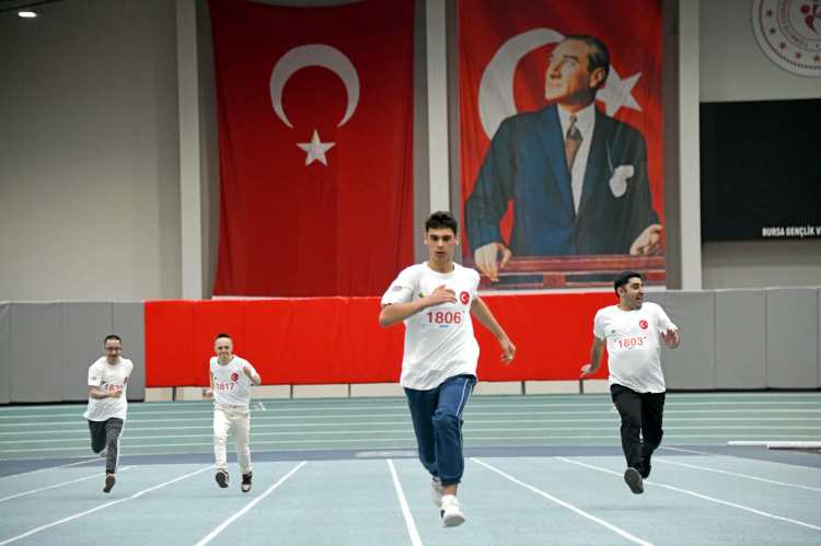 Osmangazi’de engeller sporla aşıldı! Özel bireyler atletizm yarışmasında buluştu - Bursa Hayat Gazetesi-3