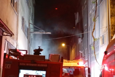 Bursa'da gece yarısı alevler yükseldi!