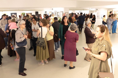 Nilüfer'de yıl sonu sanat sergisi: 106 kursiyerin eseri görücüye çıktı