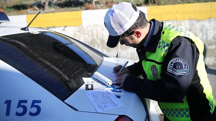 Sürücülere kritik uyarı: Eksik ekipmana ağır ceza yolda - Bursa Hayat - 4
