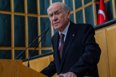 Bahçeli’den gençliğe tarihi çağrı: "Türk gençliği dimdik ayakta"