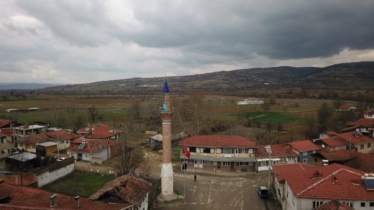 Bursa'daki camisiz minare görenleri şaşırtıyor-Bursa Hayat Gazetesi-2