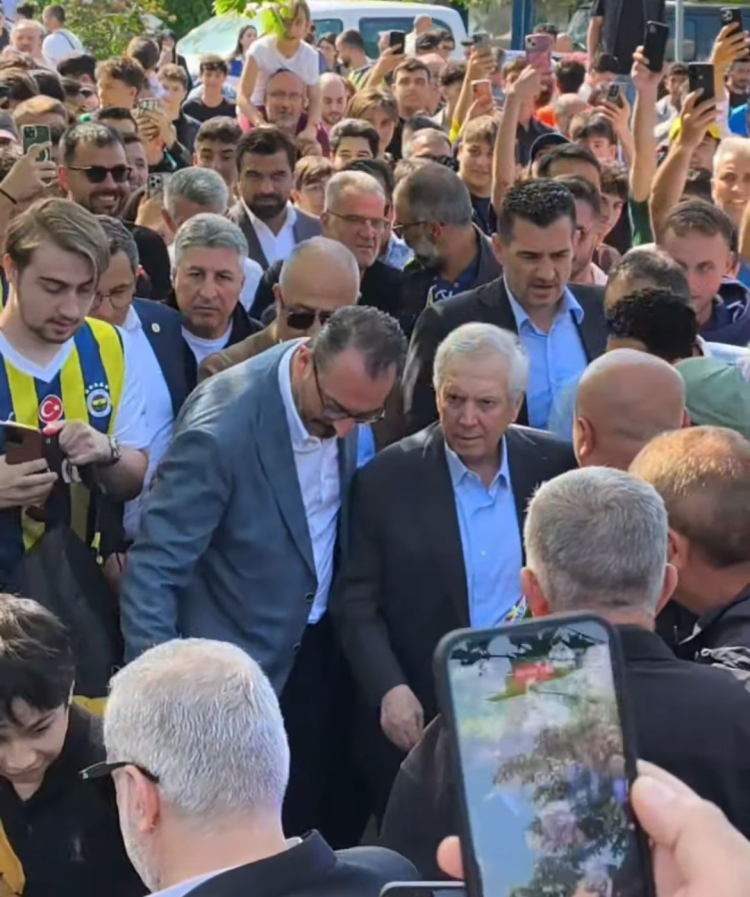 Aziz Yıldırım Bursa'da şampiyonluk sözü verdi - Bursa Hayat - 2
