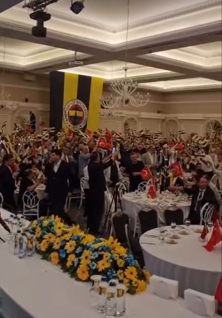Aziz Yıldırım Bursa'da şampiyonluk sözü verdi - Bursa Hayat - 4