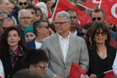 Mudanya gençlikle yürüdü: Başkan Dalgıç'tan 19 Mayıs mesajı!