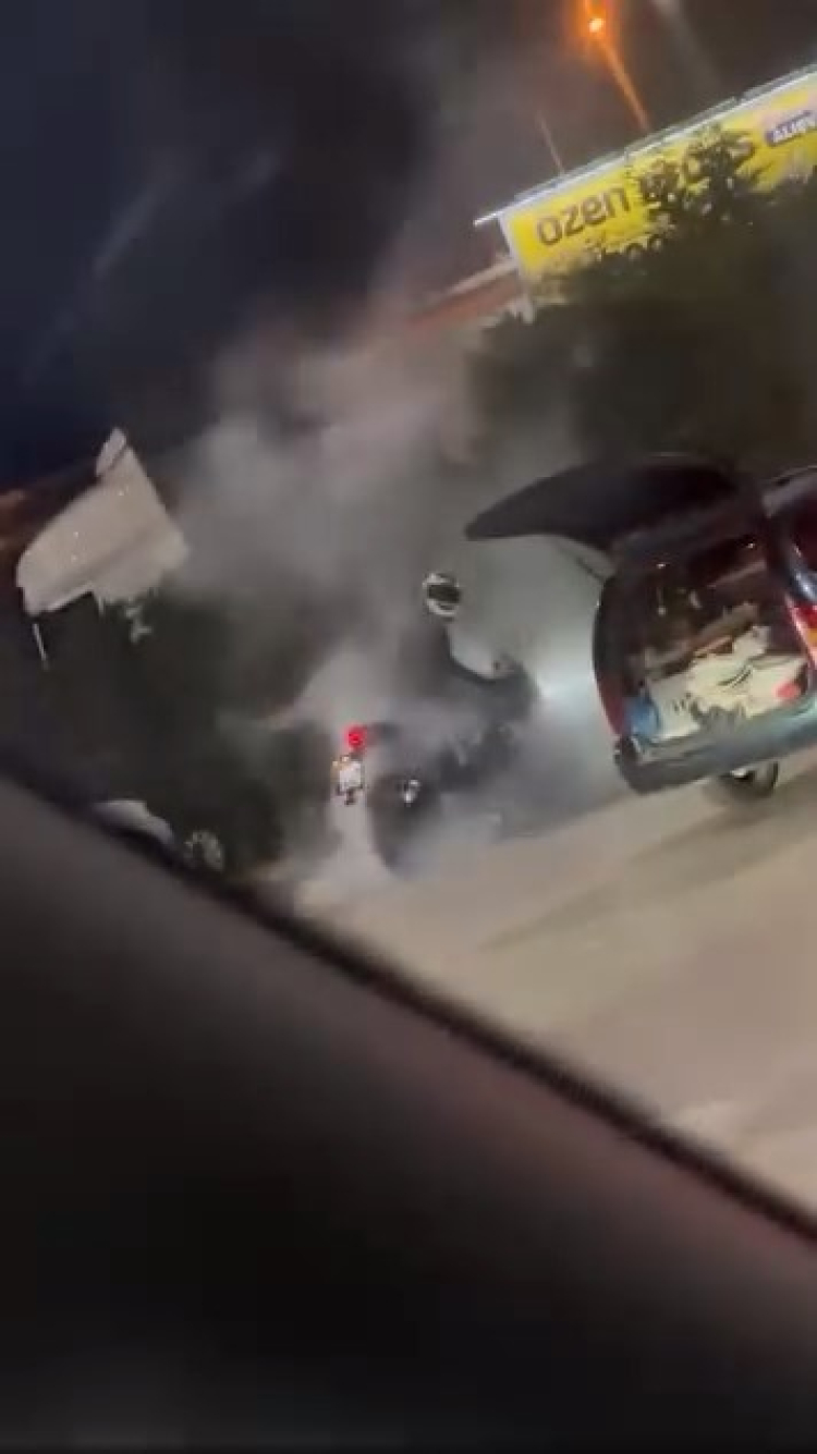 Bursa'da benzinlikte tehlikeli gösteri - Bursa Hayat - 2