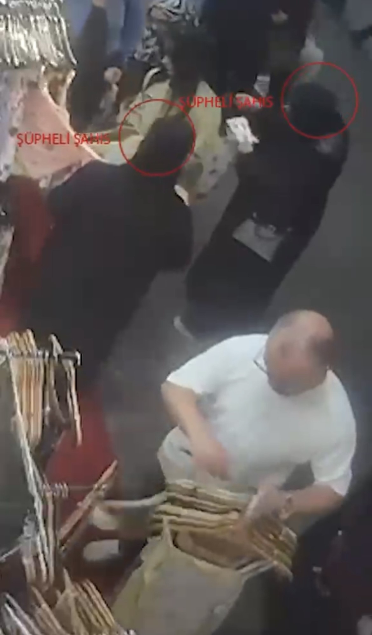 Bursa'da kadınları takip eden hırsızlar kameradan kaçamadı - Bursa Hayat - 2