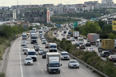 İstanbul-İzmir Otoyolu Bursa geçişinde bayram yoğunluğu