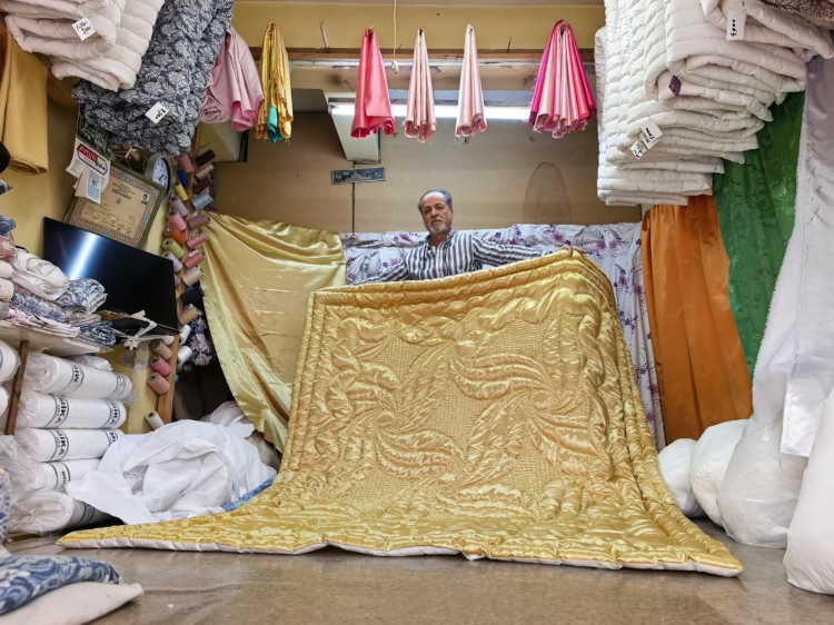 Kraliçe 2. Elizabeth’e yorgan yapan Bursalı usta zamana meydan okuyor - Bursa Hayat - 2