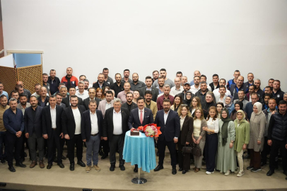 Yenişehir'de Başkan Özel’e sürpriz kutlama