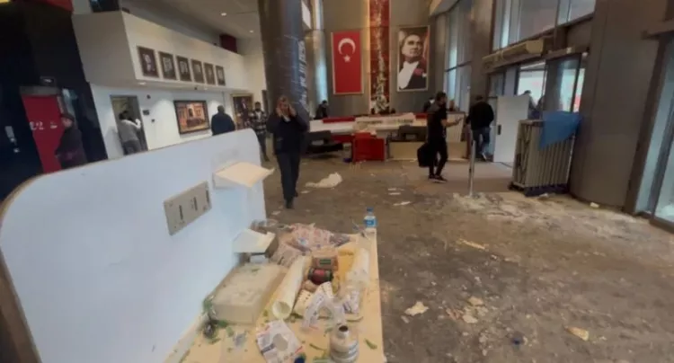 Tahliye sonrası CHP Genel Merkezi görüntülendi - Bursa Hayat - 2