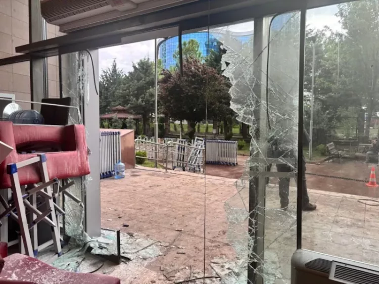 Tahliye sonrası CHP Genel Merkezi görüntülendi - Bursa Hayat - 5