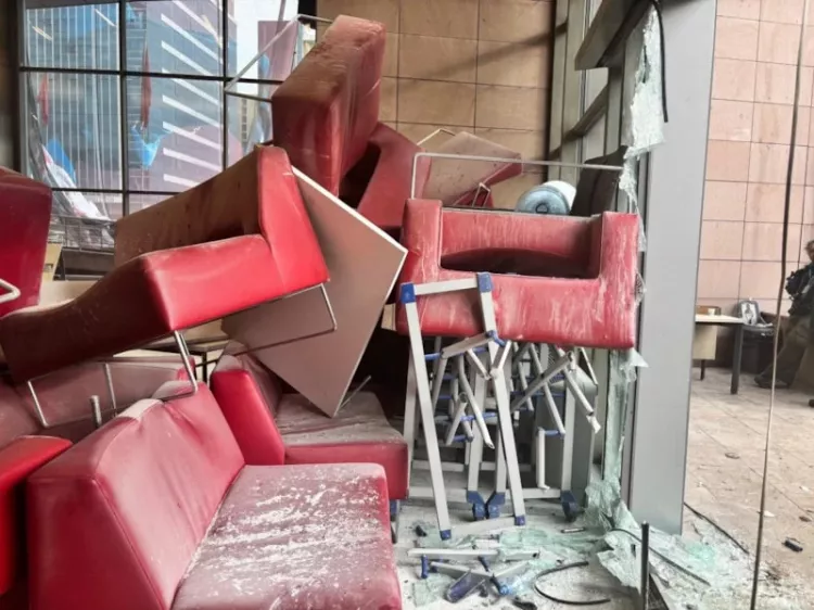 Tahliye sonrası CHP Genel Merkezi görüntülendi - Bursa Hayat - 8