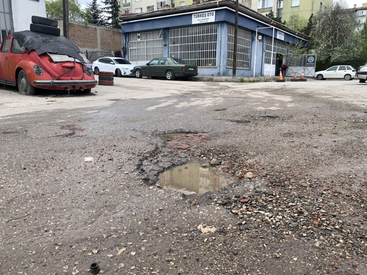 Sürücülere kritik “delil” uyarısı: Bozuk asfaltın hesabı sorulacak - Bursa Hayat - 4