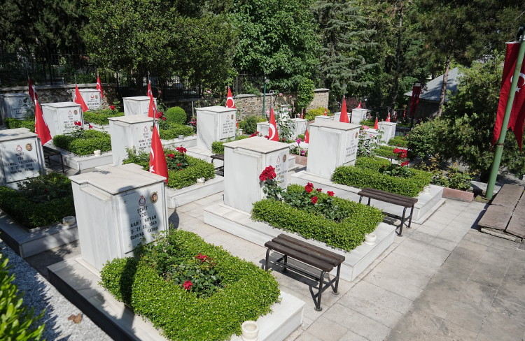 Bursa'da bayram öncesi hüzünlü buluşma - Bursa Hayat - 5