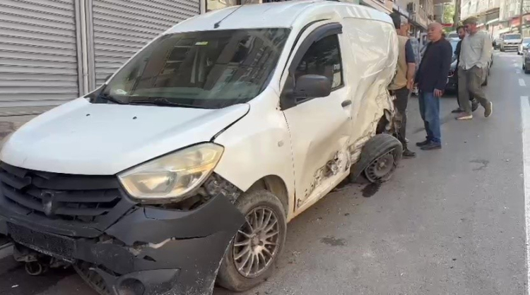 Bursa’da zincirleme kaza: 6 araç birbirine girdi - Bursa Hayat - 4