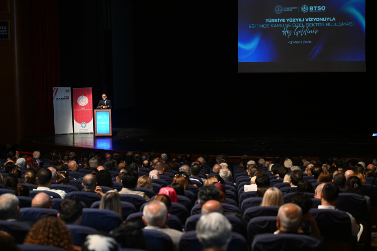 Bursa’da eğitim zirvesi: Kamu ve özel sektör aynı masada - Bursa Hayat - 2